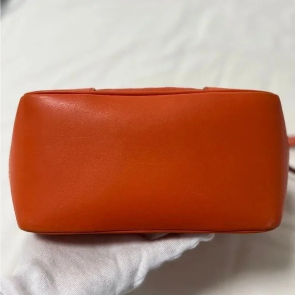 Gucci Vibrant Orange Tote Bag - Picture 11 of 16